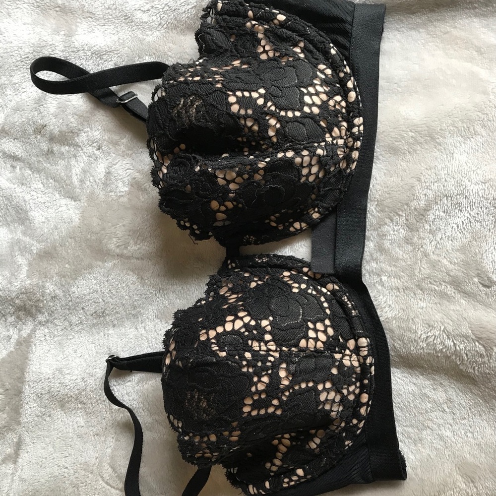 Victoria's Secret Very Sexy Balcony Bra 32DD